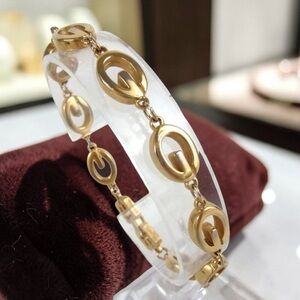 GIVENCHY G Logo Vintage Bracelet ✨🤩